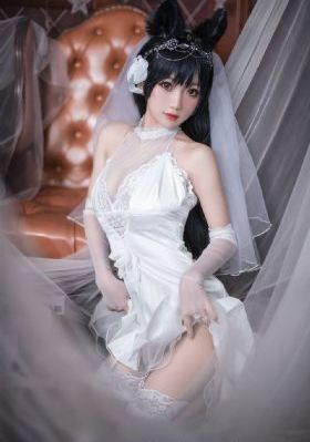 欧美束腰外穿_大片在线观看